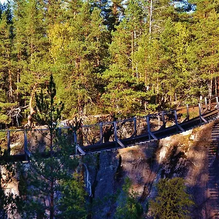 Gasthuis Orilammen Maja Ja Lomakeskus Hillosensalmi